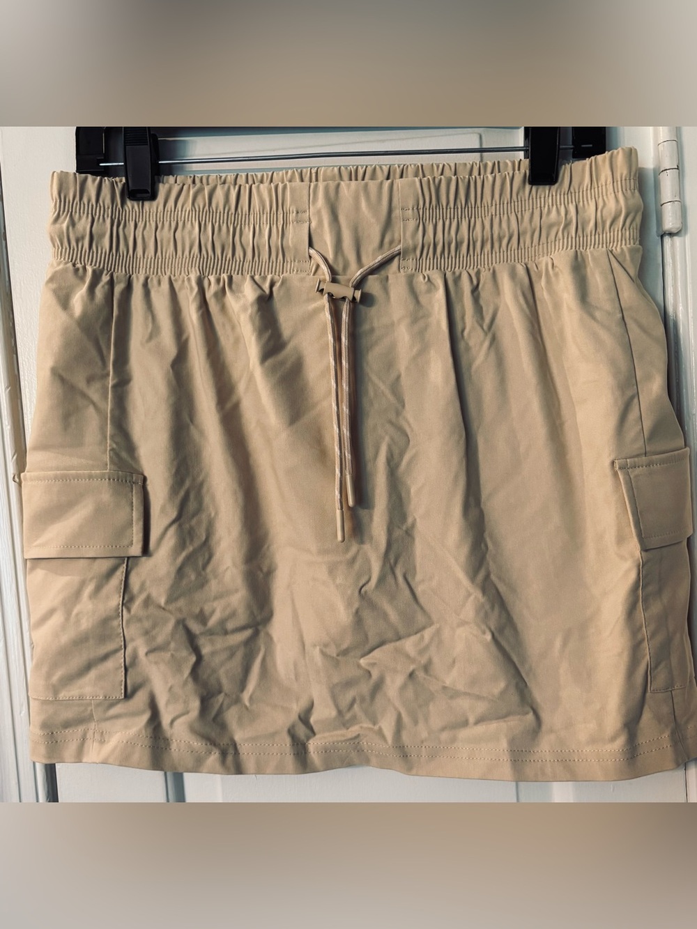 Born Khaki Beige Cargo Skort with Drawstring Waist - size L  NWT